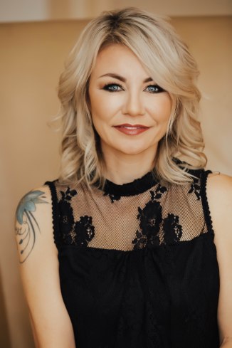 This image has an empty alt attribute; its file name is aljacksonheadshot_perrywinklephotographysmall-1.jpg