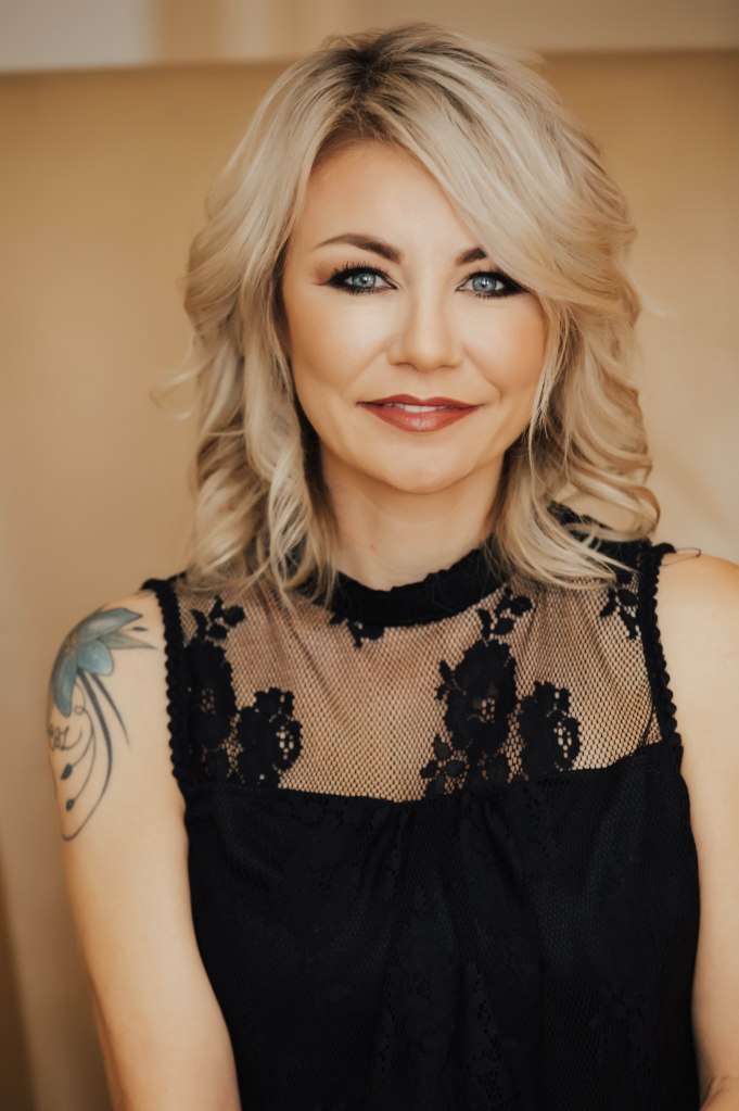 This image has an empty alt attribute; its file name is aljacksonheadshot_perrywinklephotographysmall-1.jpg